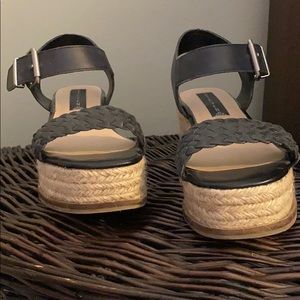 Steve Madden black platform Sandals